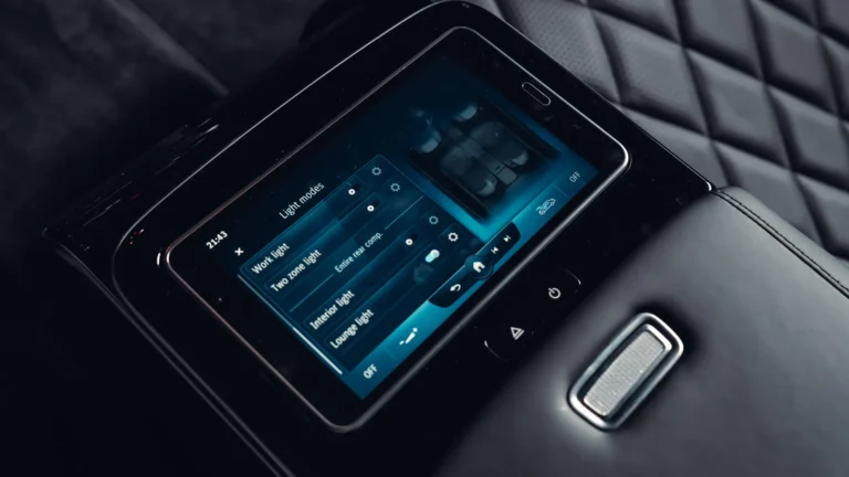 6 Mercedes S-Class.jpg